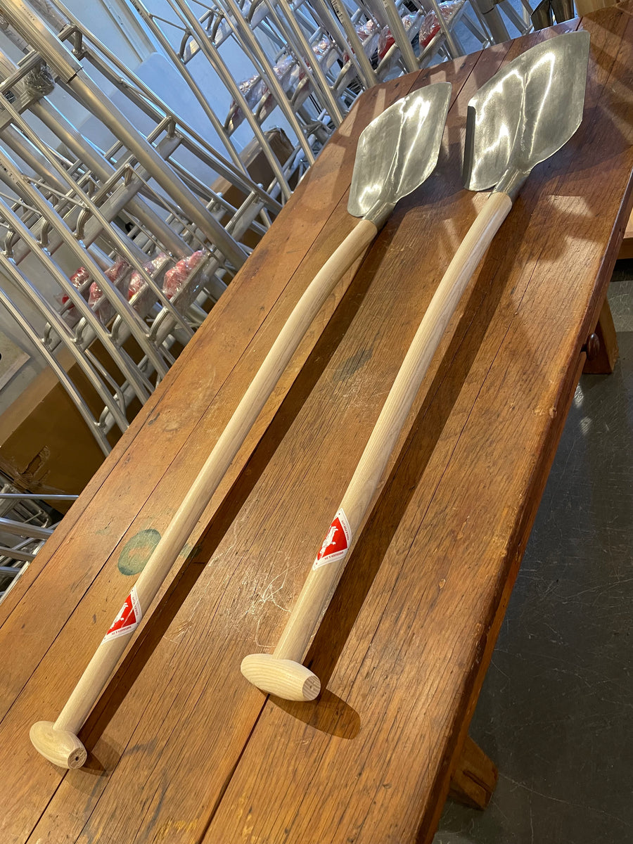 Sneeboer Mulching Shovel Victoria BC Canada Gardener's Kit