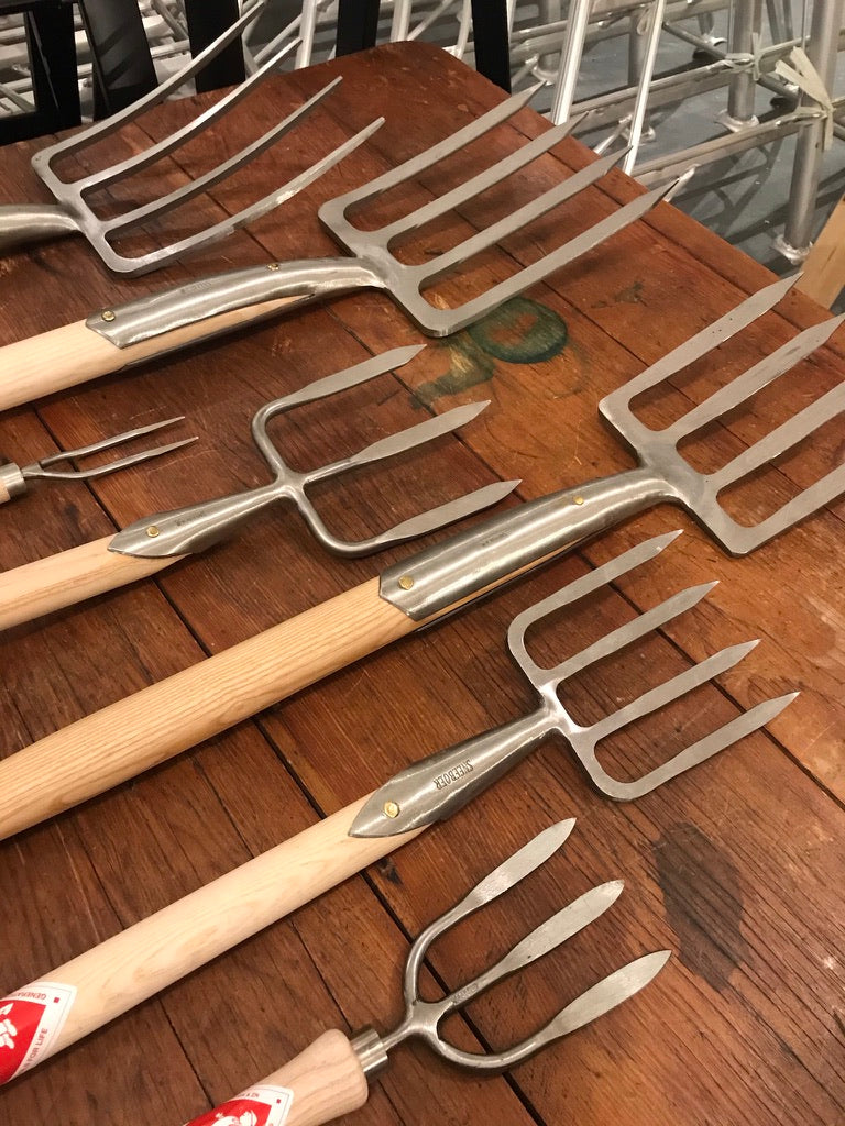Display of Sneeboer digging and weeding Forks