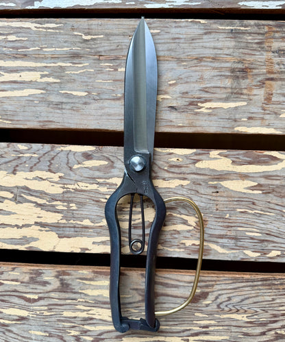 Tobisho Topiary Clippers with hand guard