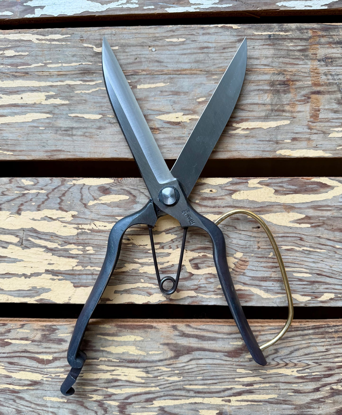 Tobisho Topiary Clippers with hand guard