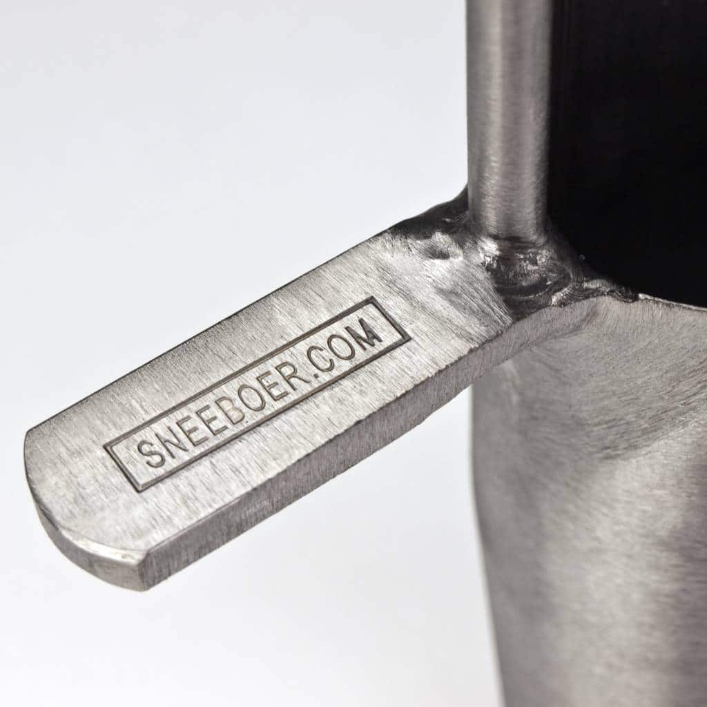 Sneeboer Bulb Planter with Wooden Handle close up of Stainless Steel Step