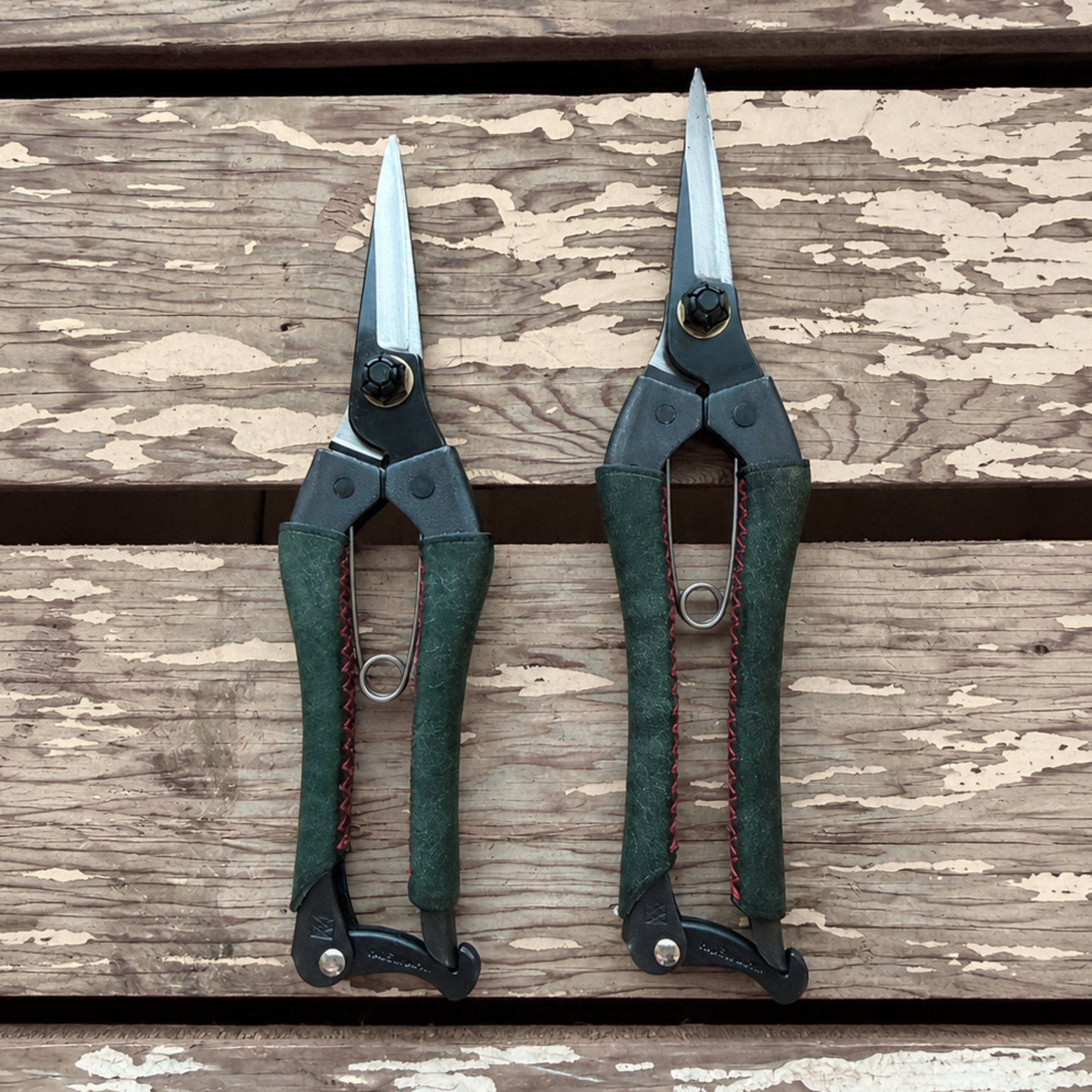 Kuroco Snips 180mm and 200mm with Leather Handles