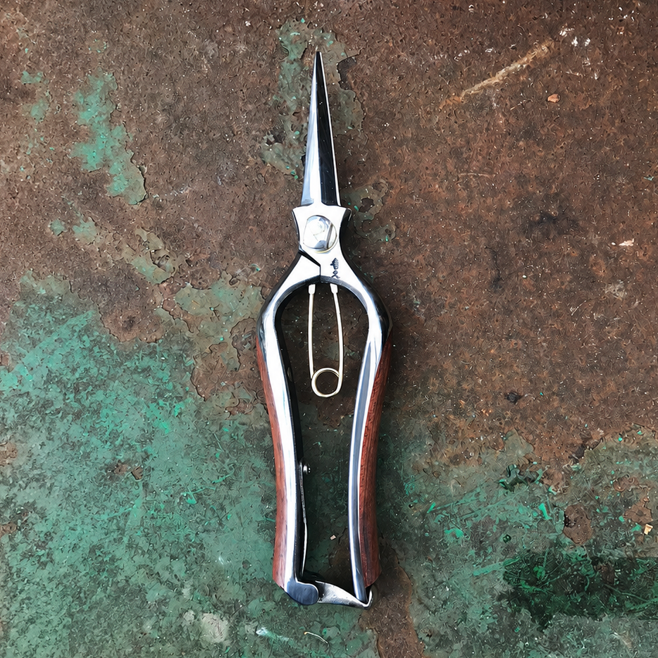 Niwaki Japanese Carbon Steel Kurumi Snips