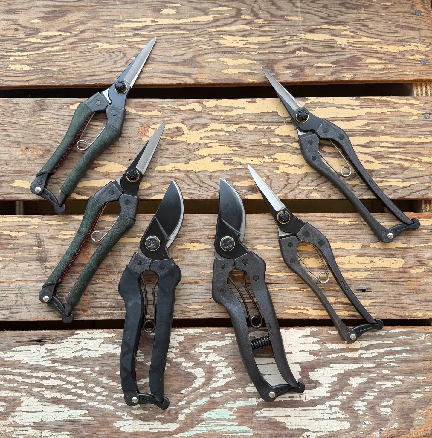 Display of Black Masamune Secateurs, Kuroco Secateurs and Kuroco Flower Snips