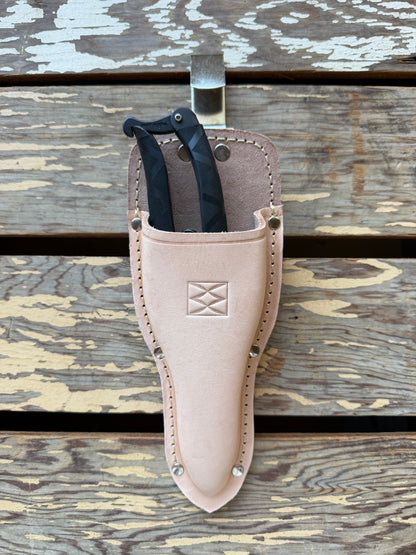 Masamune Wide Holster holding pair of Kuroco Secateurs
