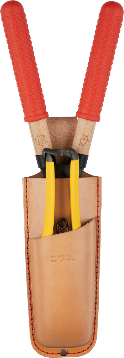 Niwaki Niju Holster holding GR Pro Secateurs and Mini Shears