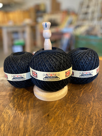 Nutscene Heritage Twine Ball & Cutter Stand