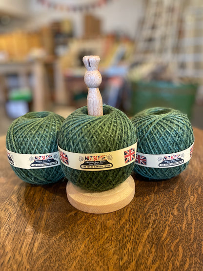 Nutscene Green Ball of Twine and Cutter Stand