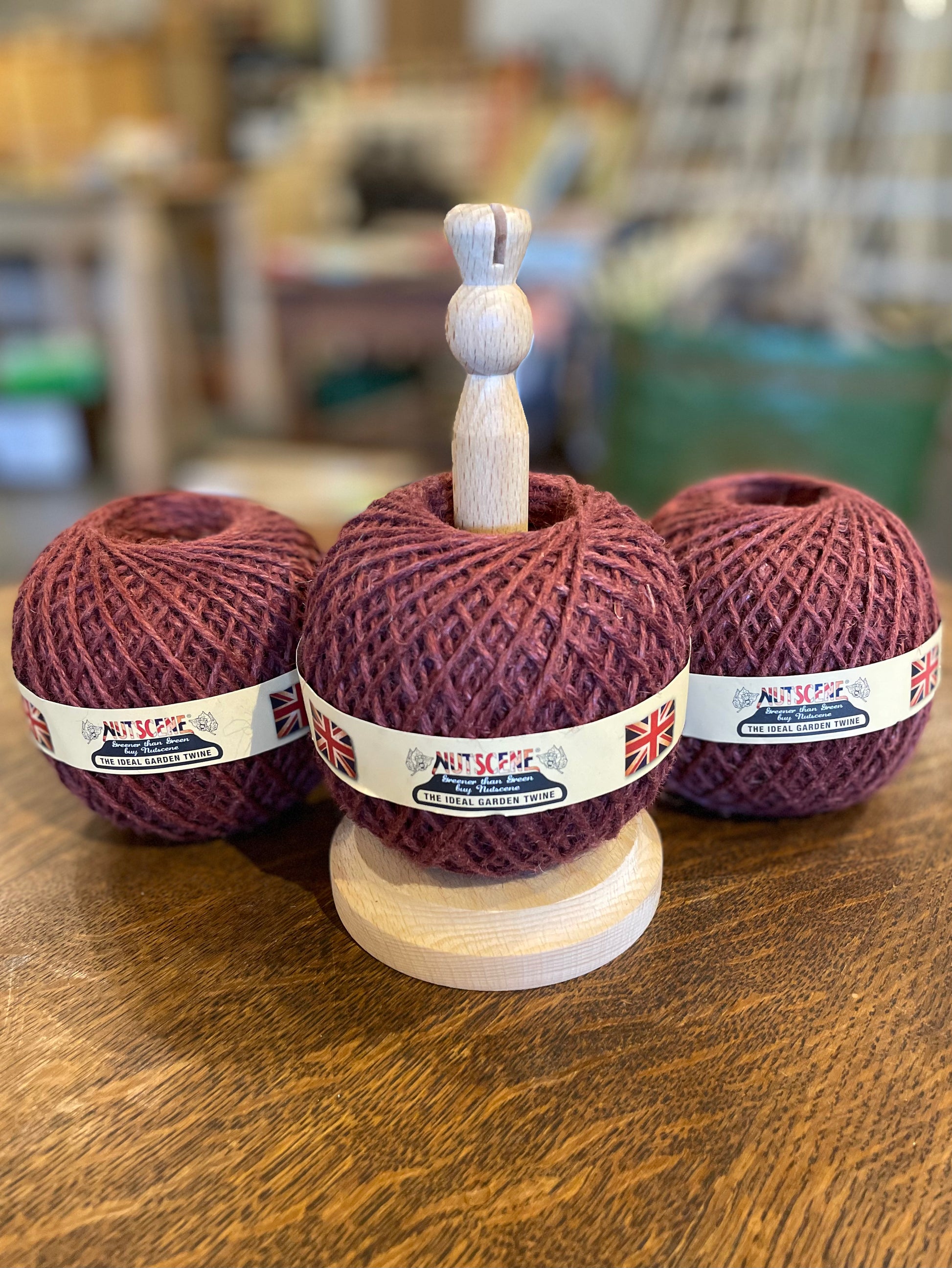Nutscene Heritage Twine Ball & Cutter Stand