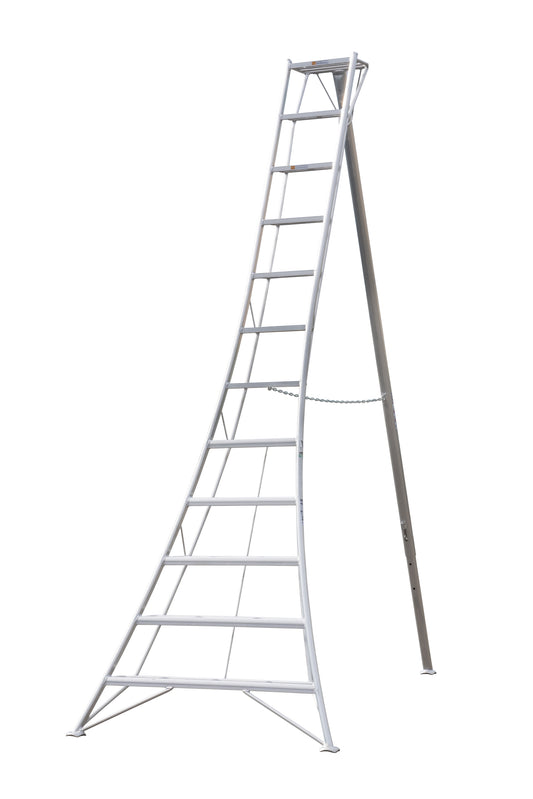 Hasegawa 12 ft. Original Japanese Tripod Orchard Ladder