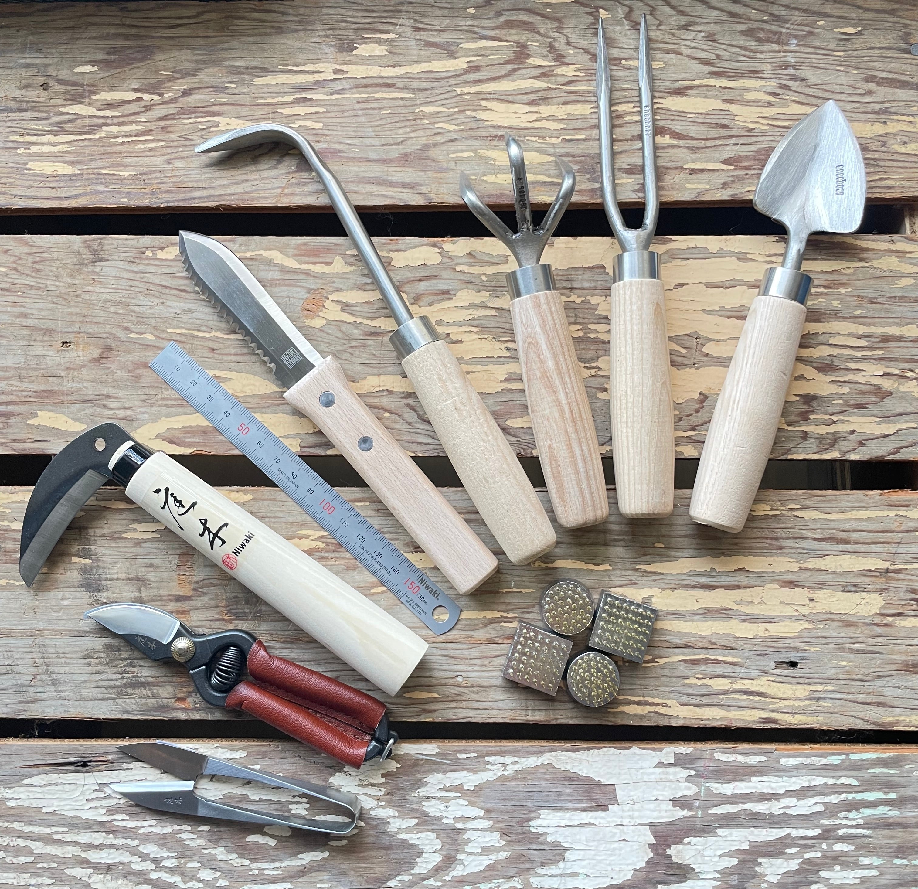 Japanese Niwaki Mini Sickle - Victoria BC Canada - Gardener's Kit