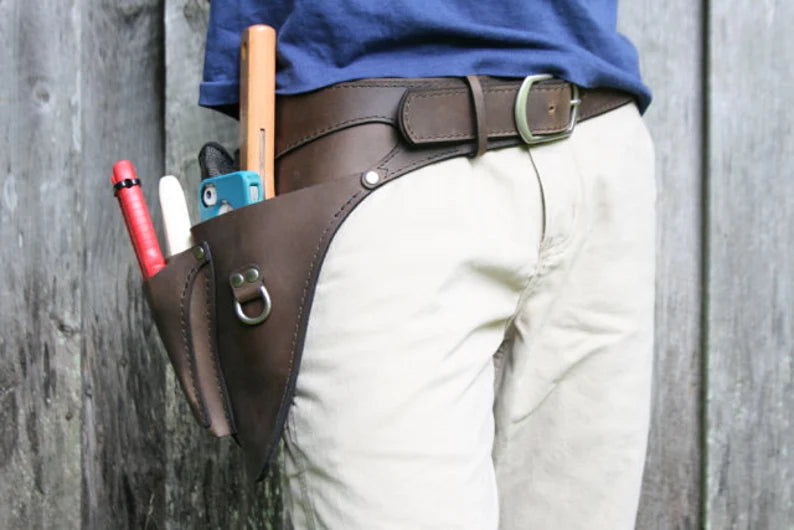Deluxe Leather Garden Toolbelt 2.0 holding Felco Secateurs and phone