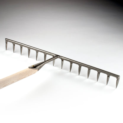 Sneeboer Garden and Gravel Rake 14 tines