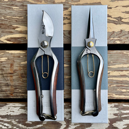 Japanese Carbon Steel Kurumi Secateurs & Kurumi Snips
