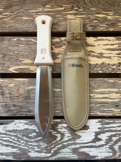 Niwaki Serrated Hori Hori and Sheath