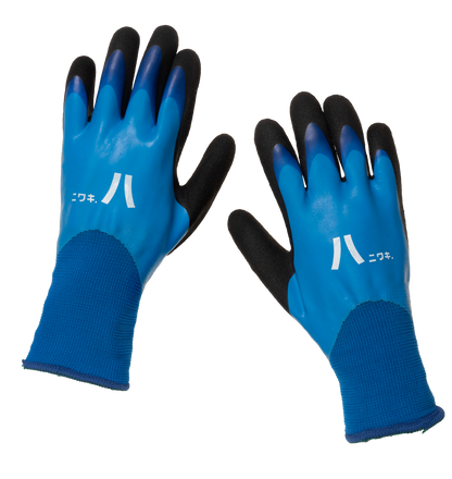 Waterproof and fleece lined Niwaki Winter Gloves in medium size